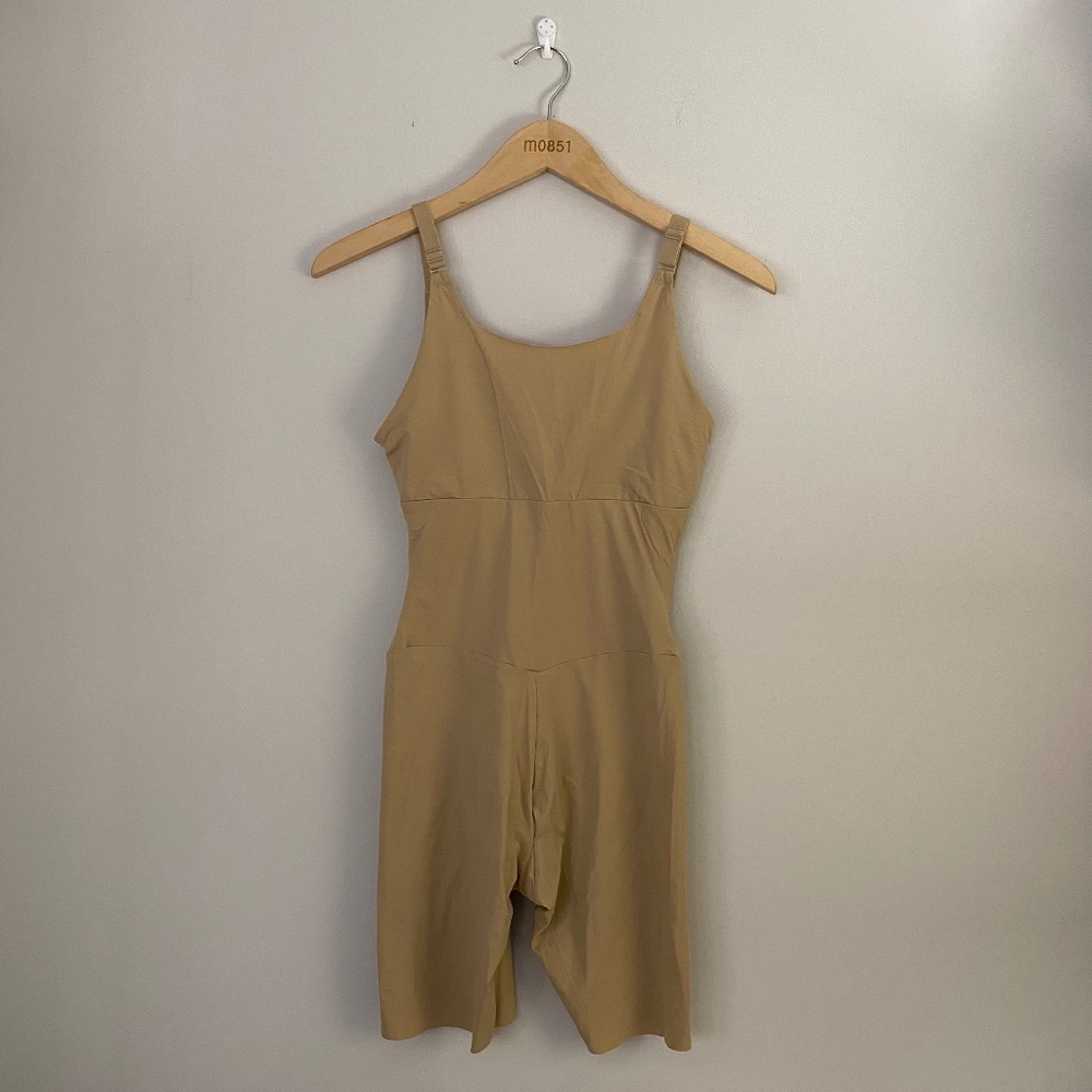 Madenform Beige Firm Control Sleek Smoothers Shapewear Size Medium